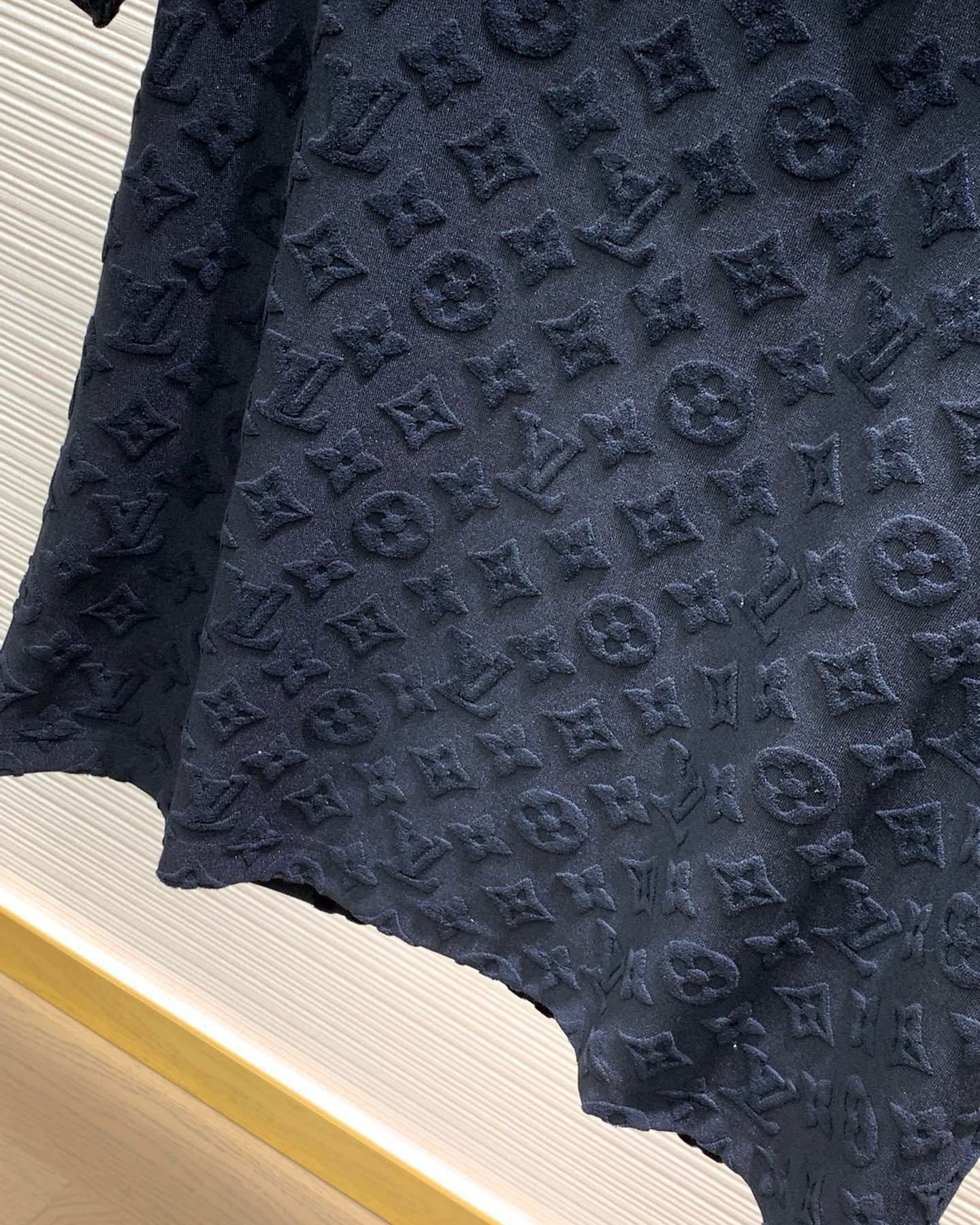 Foam Crew Neck T-Shirt