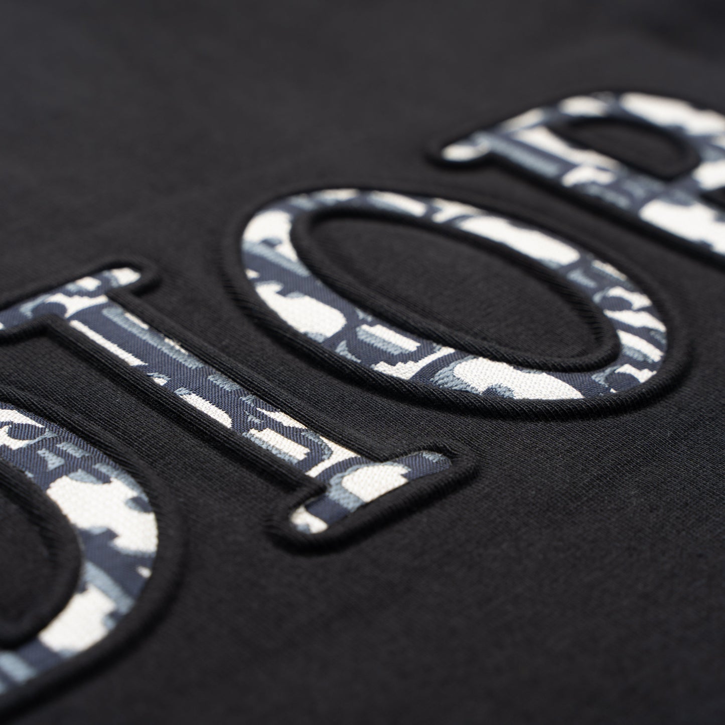 Printed T-Shirt: High-End Fashion Statement-1178