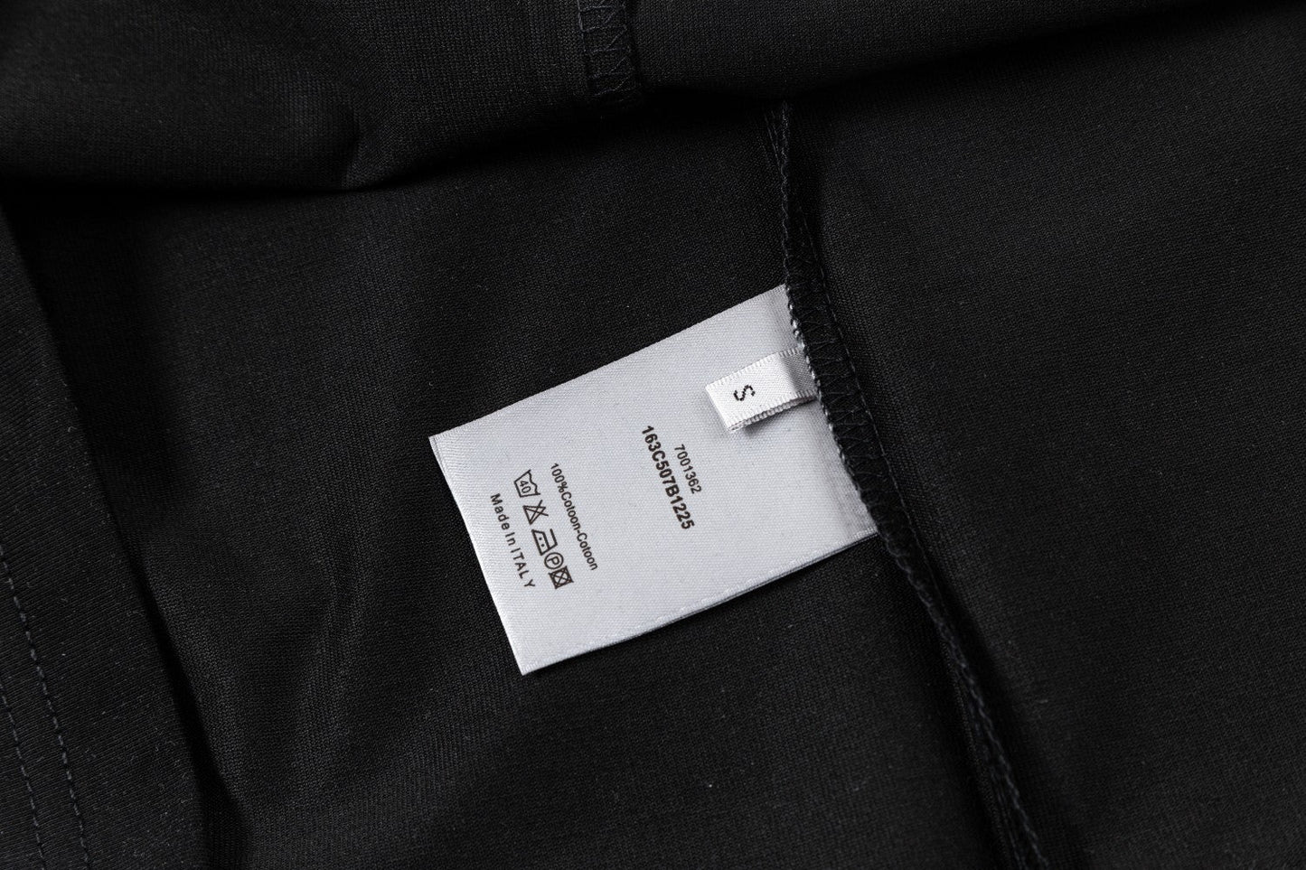 Nylon pocket T-shirt