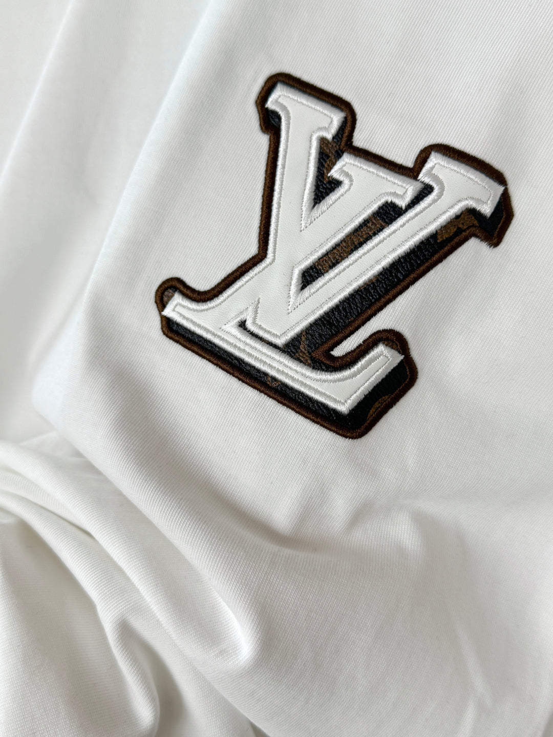 EMBROIDERED LEATHER COTTON T-SHIRT