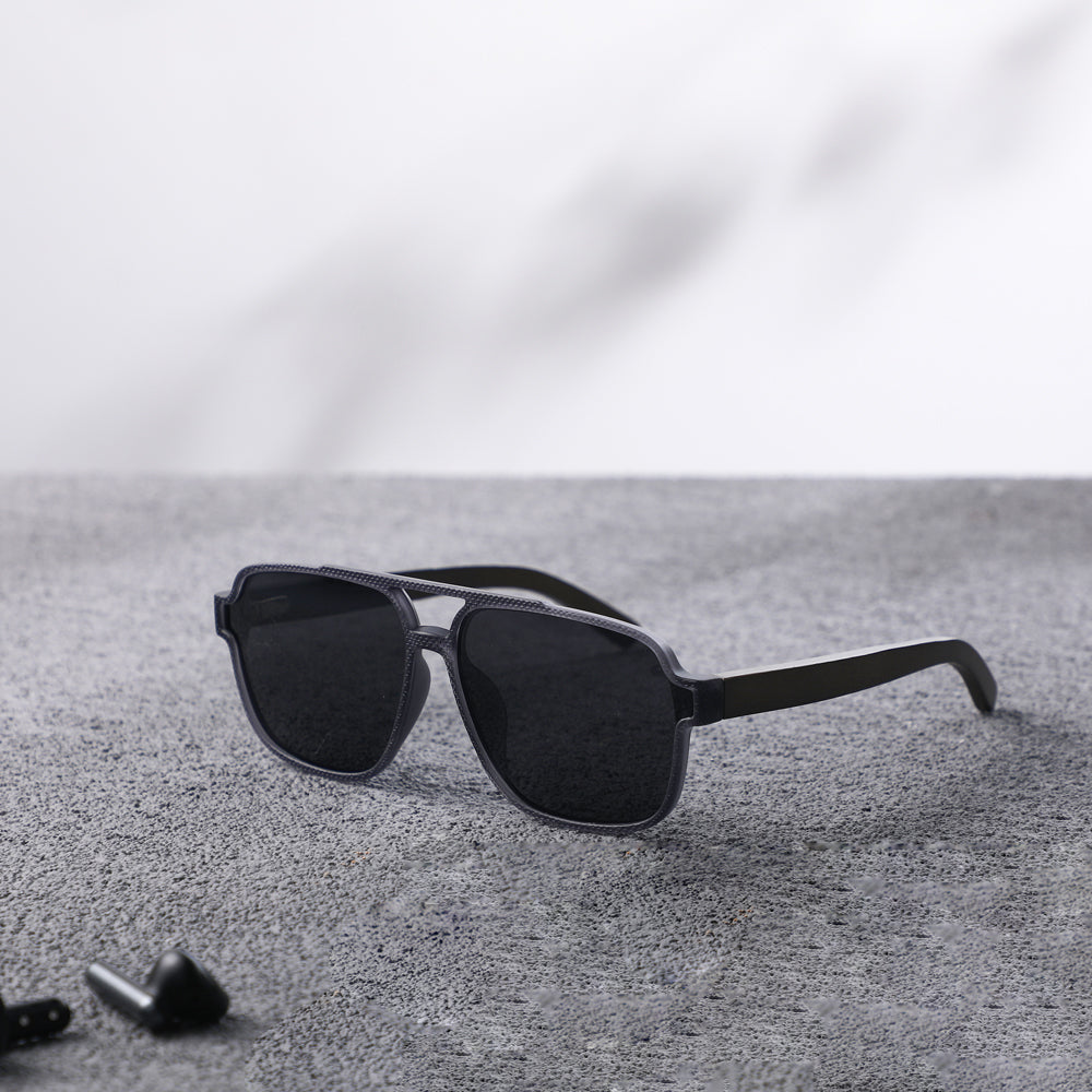 Dollger Black Oversized Aviator Sunglasses