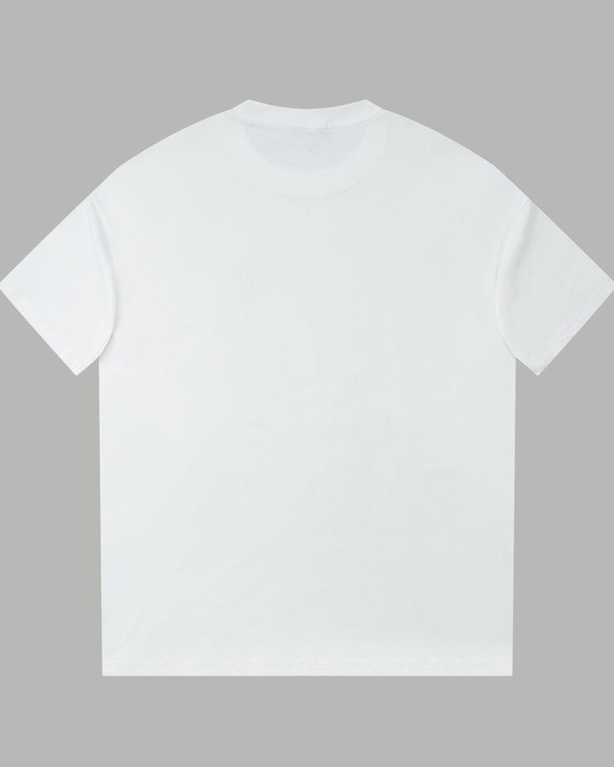 Three-dimensional leather patch T-shirt