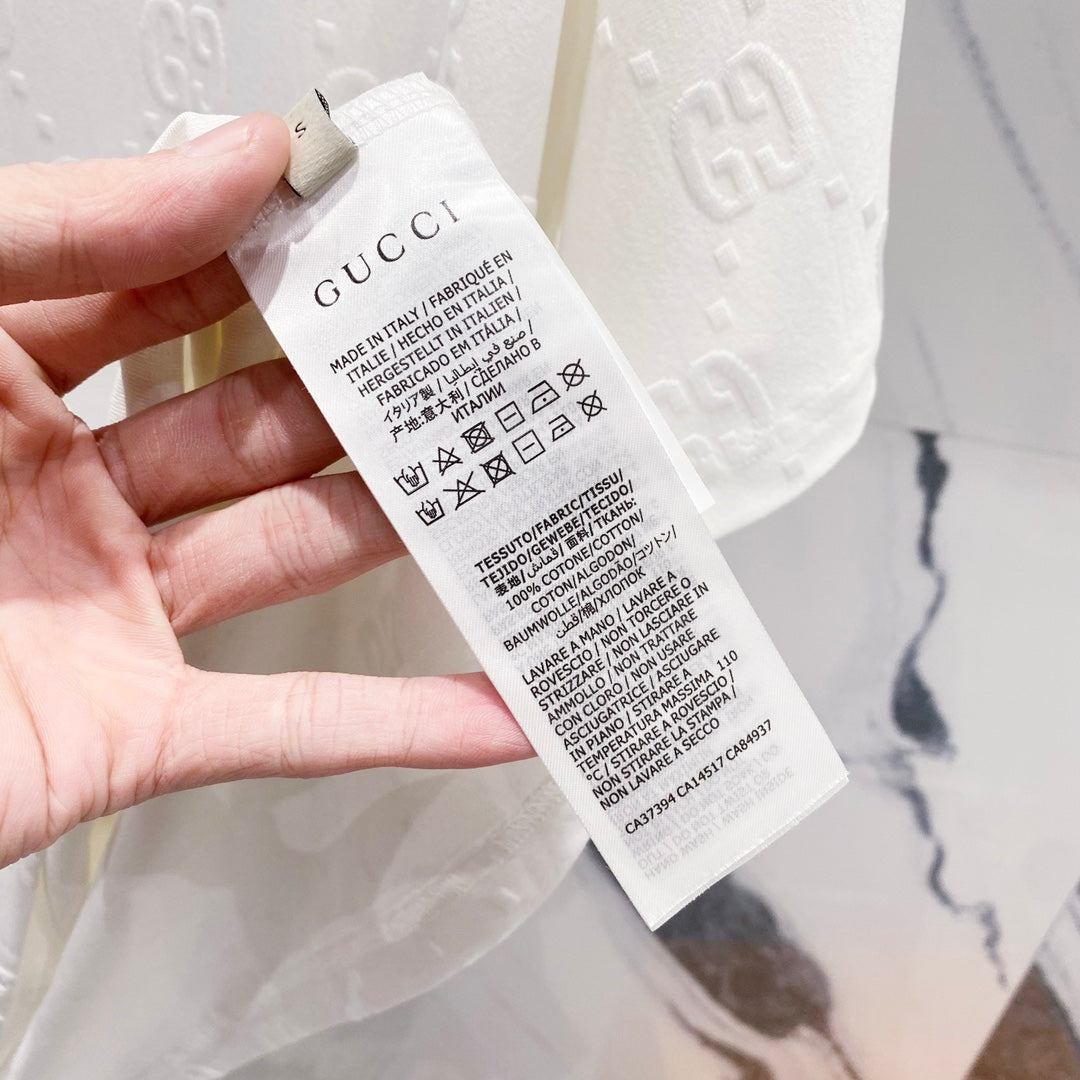 3D embossed cotton T-shirt