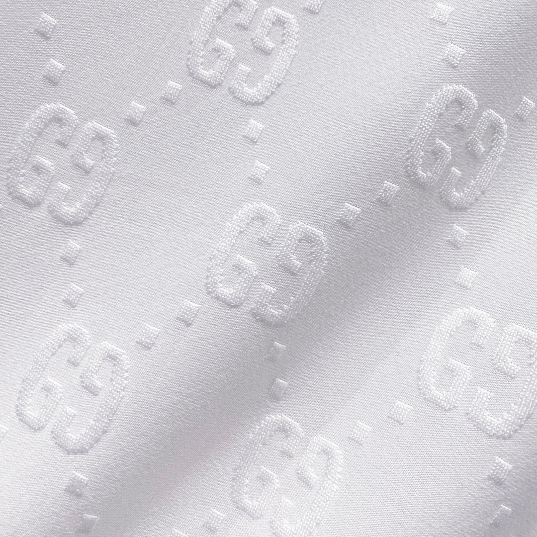 3D embossed cotton T-shirt