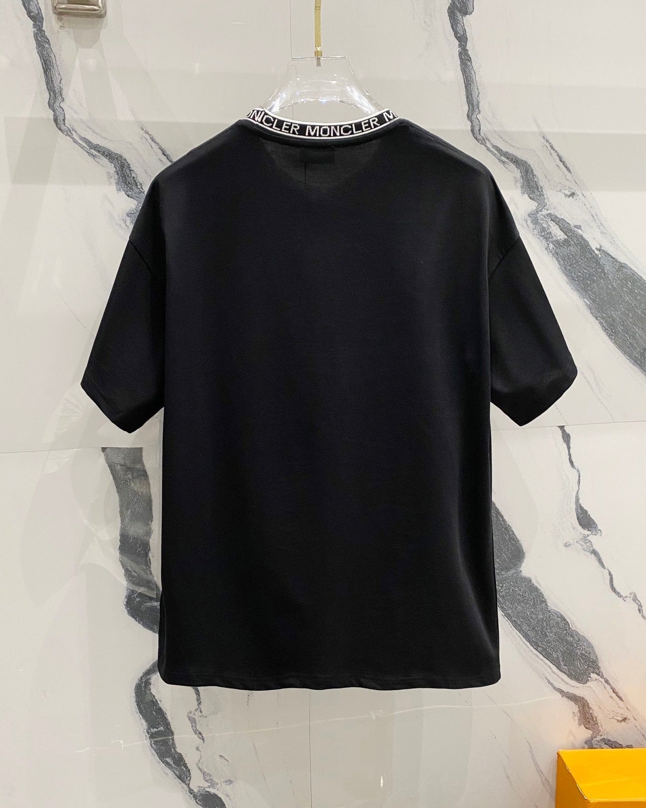 Neck embroidery cotton T-shirt