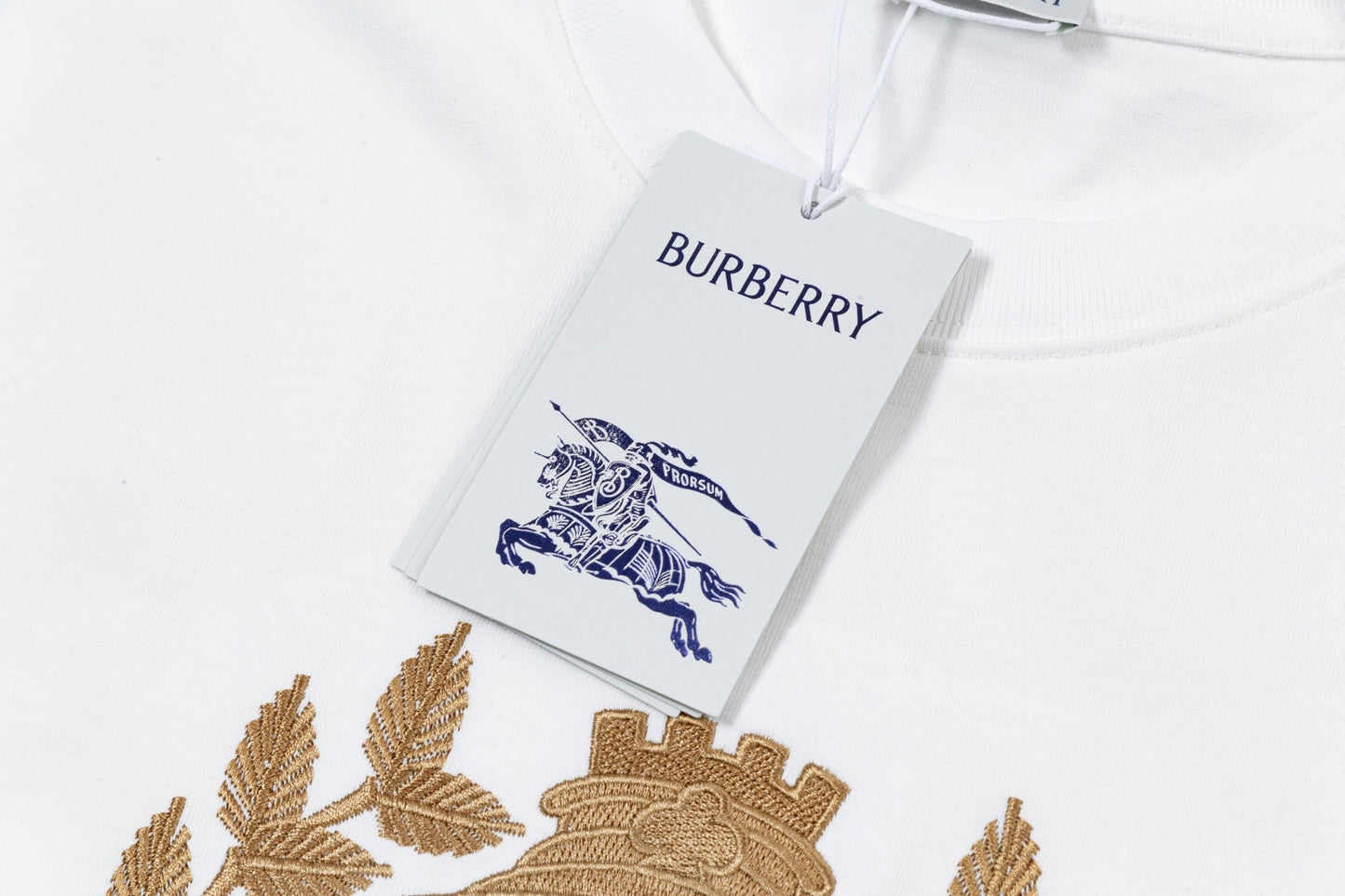 Wheat ear crown embroidered T-shirt