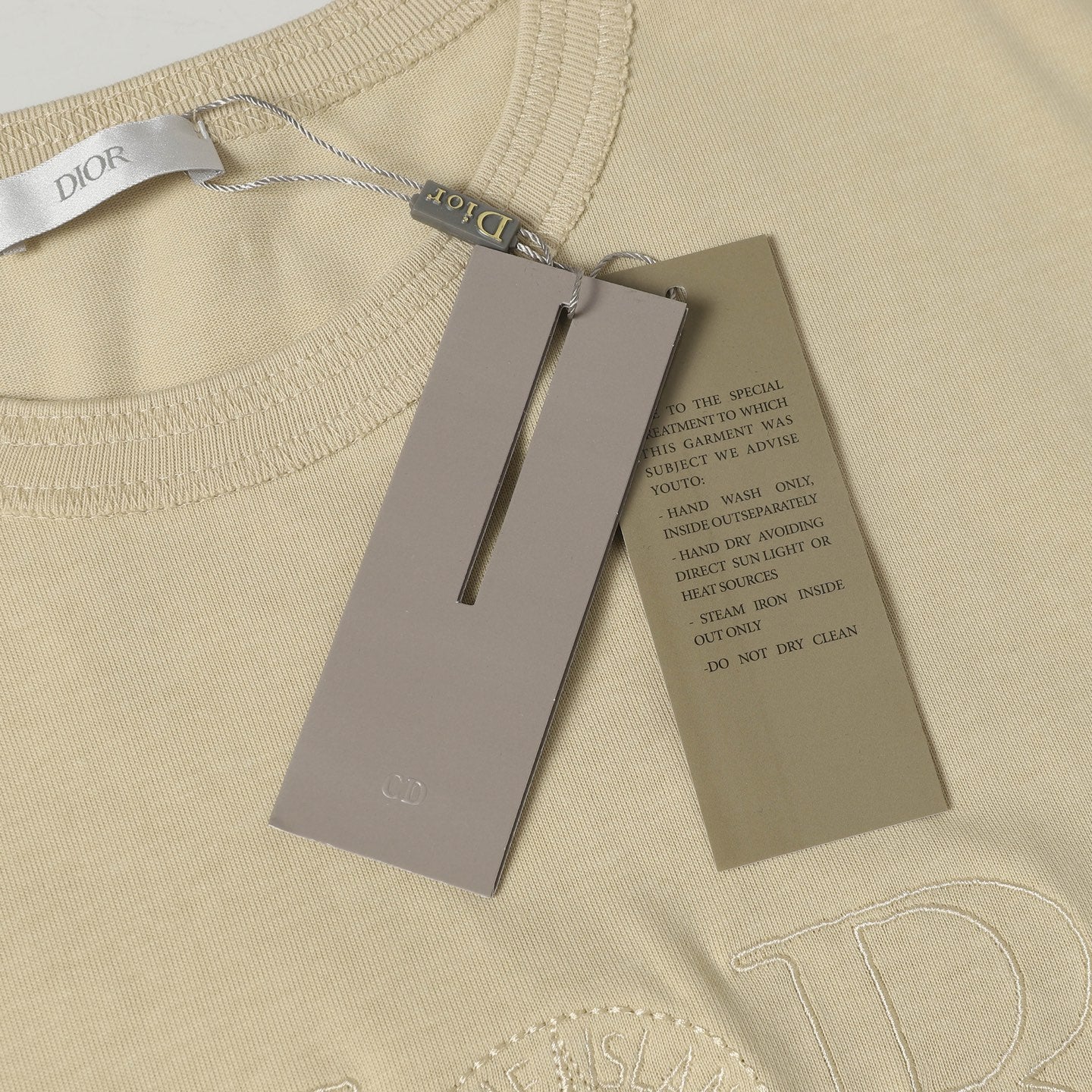 Cotton T-shirt with embroidered cuffs