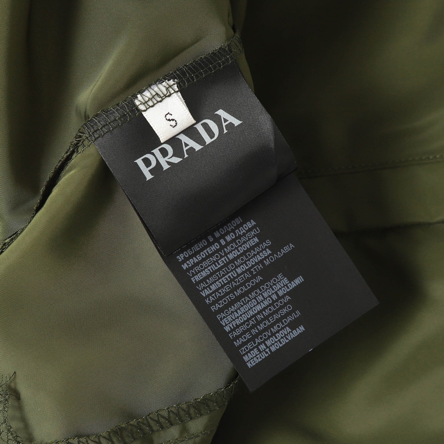 Green Nylon pocket T-shirt