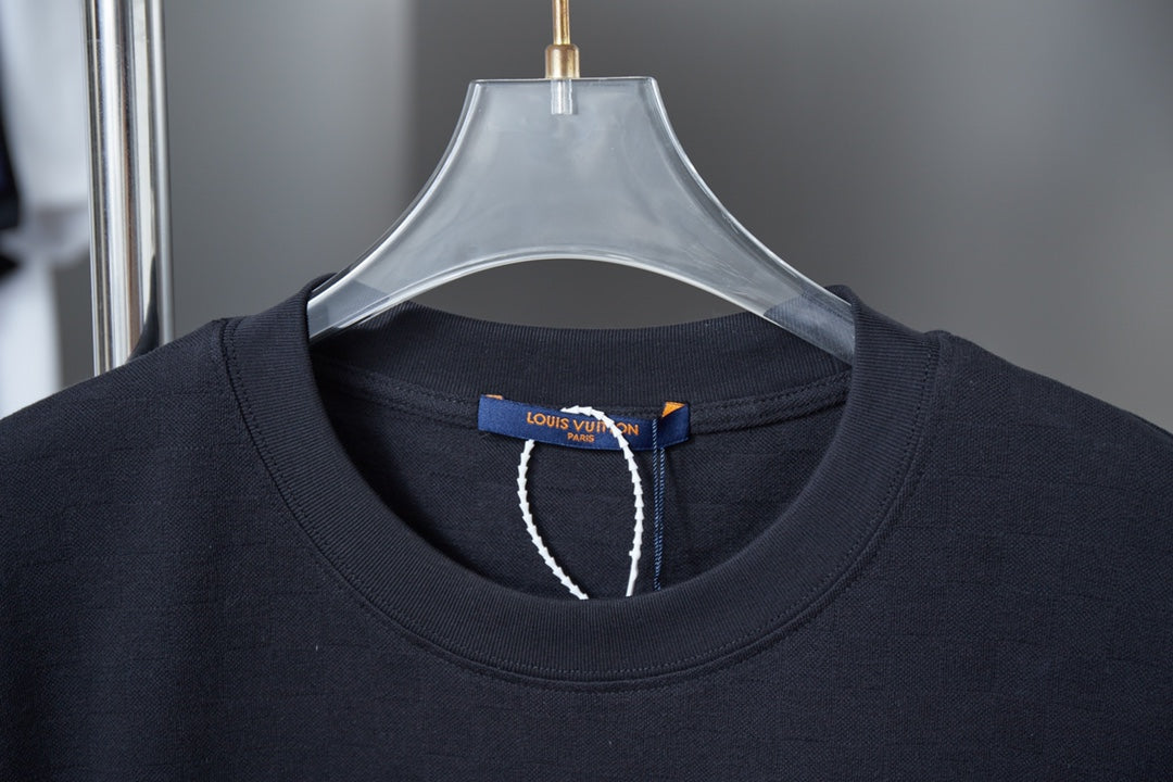 Fashionable Embroidered Gold Label Cotton T-shirt