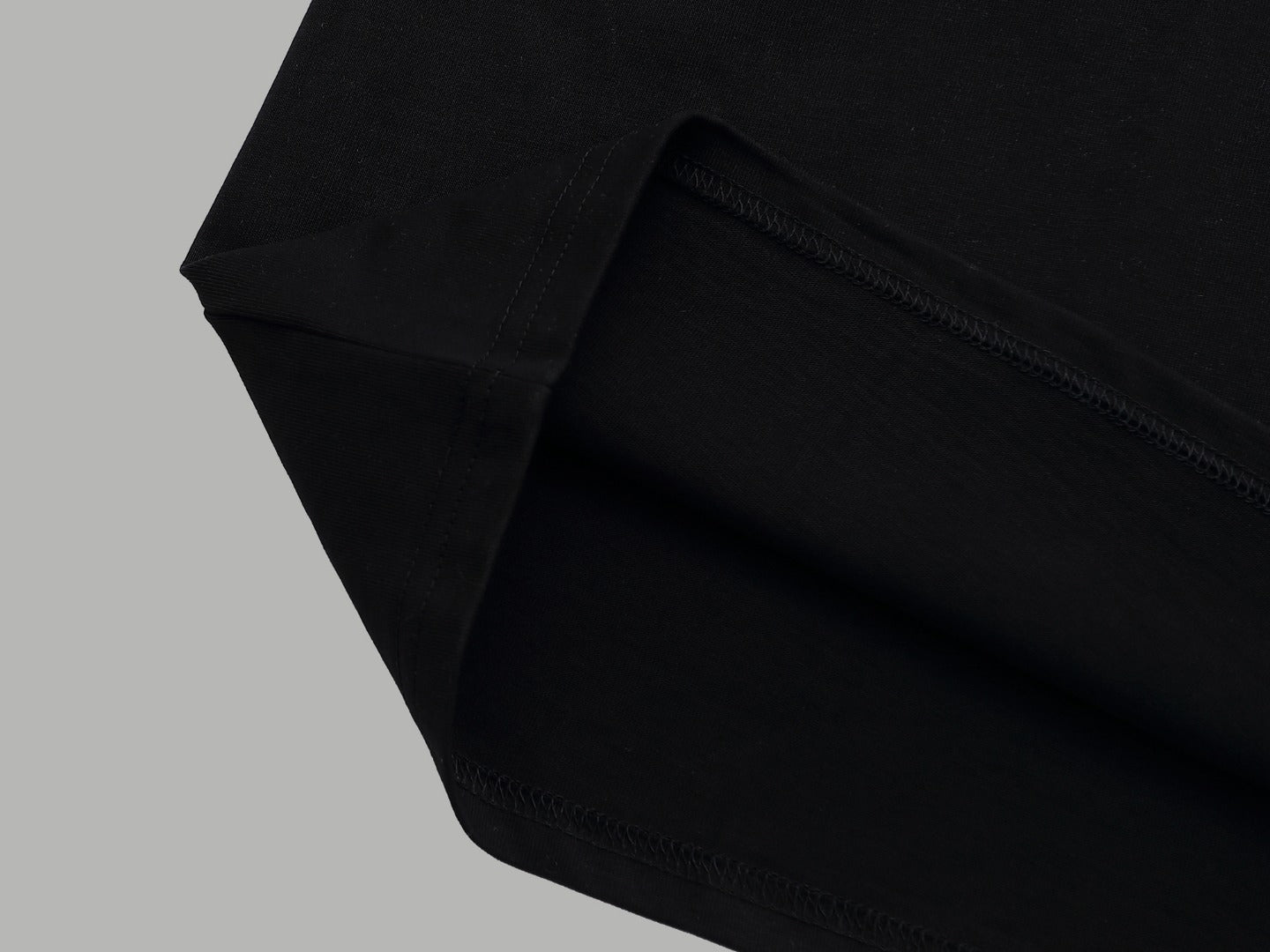 Embroidered color block T-shirt