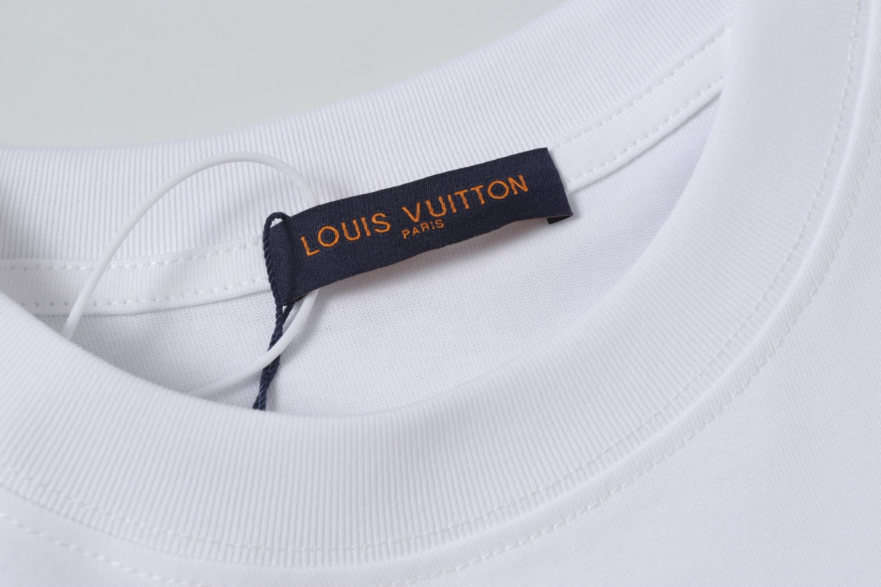 Fashion embroidered T-shirt